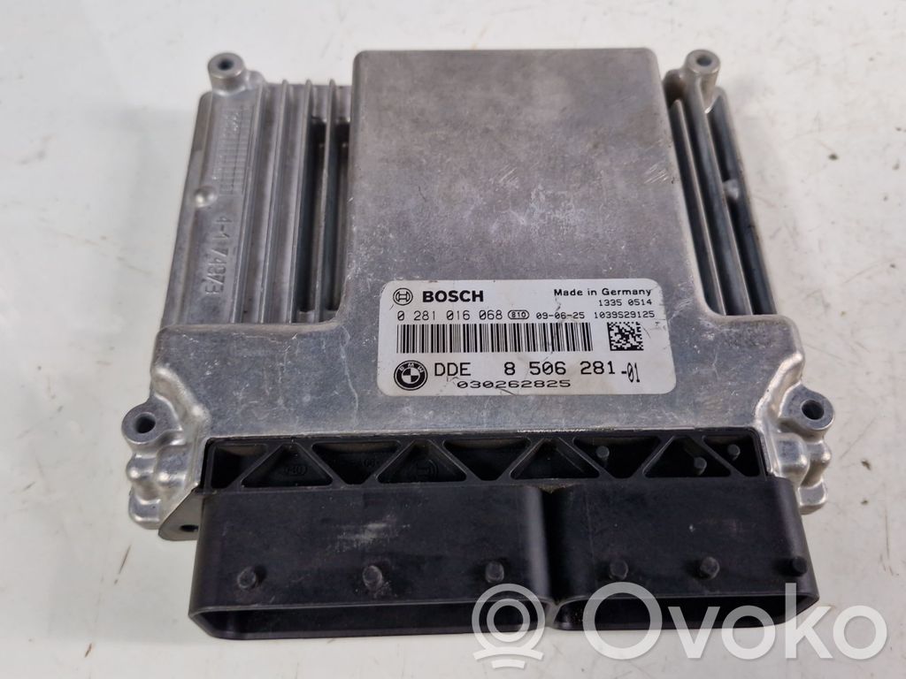 BMW 1 E81 E87 Engine control unit/module 
