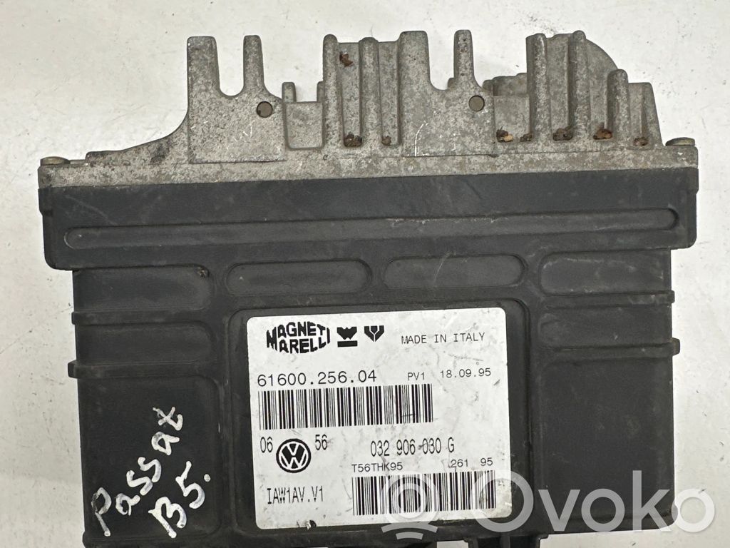 Volkswagen Golf III Engine control unit/module 