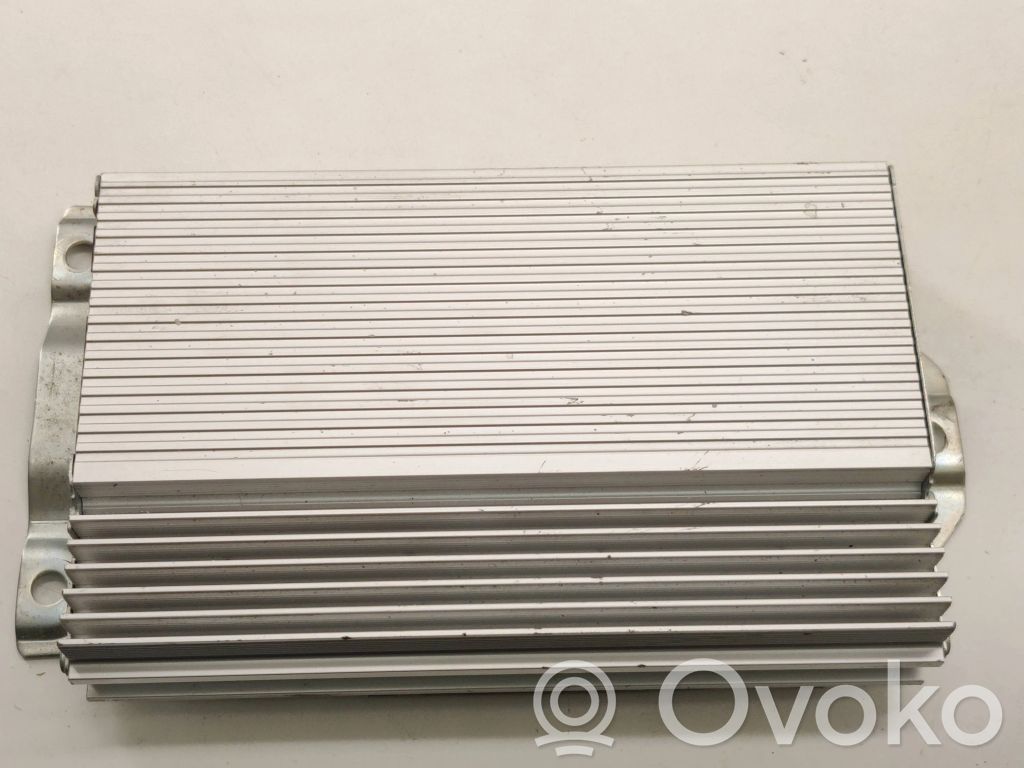 Dodge Nitro Sound amplifier 