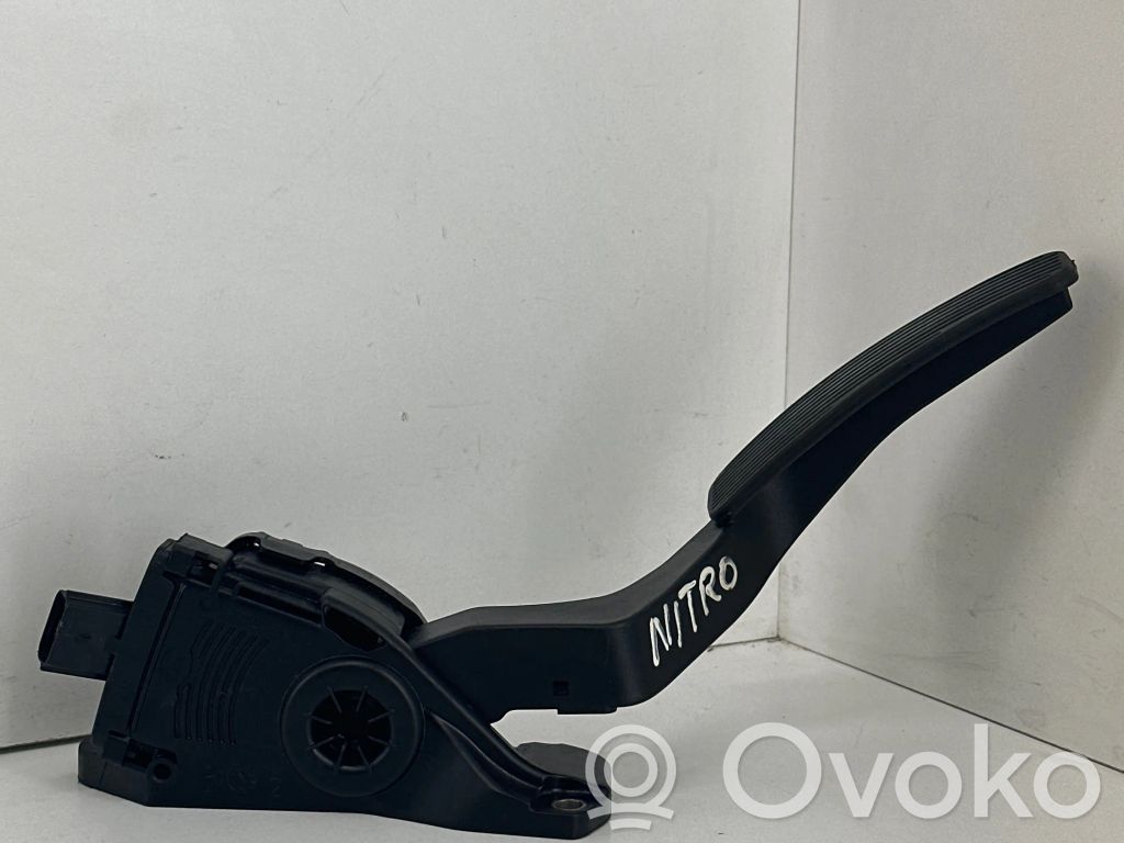 Dodge Nitro Accelerator throttle pedal 
