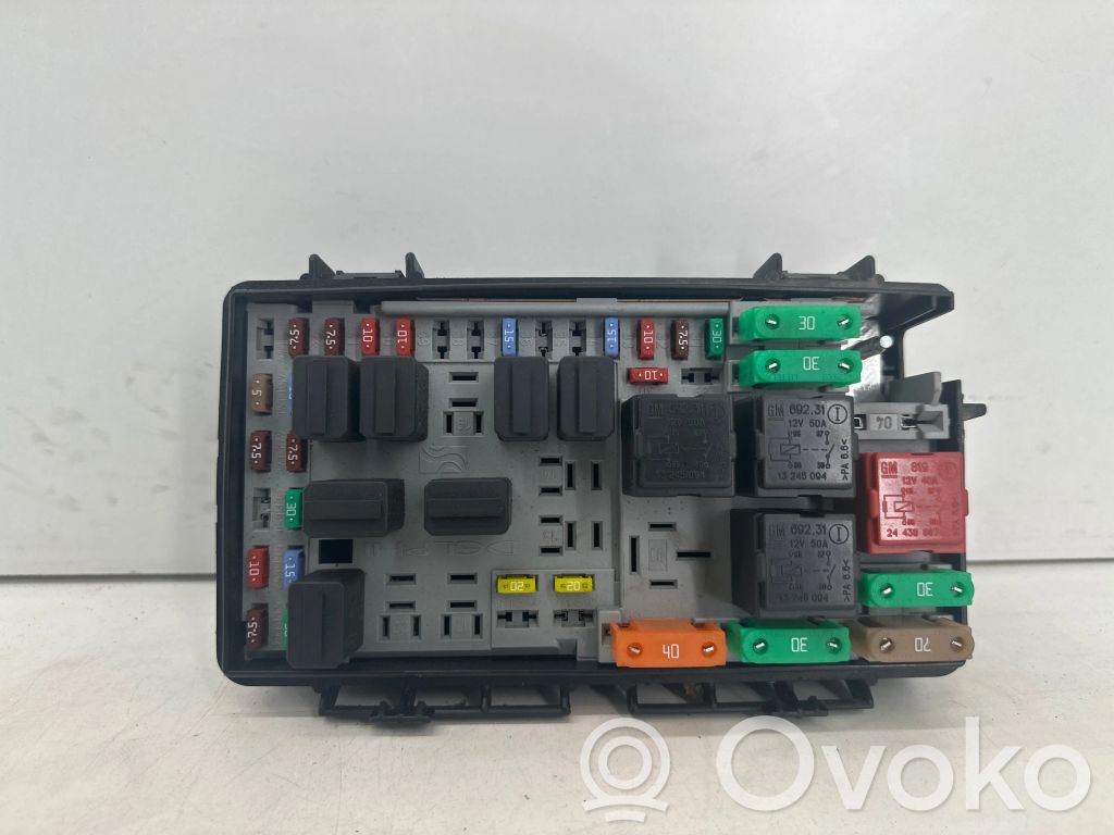 Opel Corsa D Fuse box set 