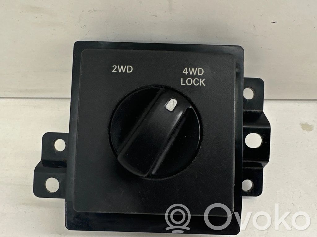 Dodge Nitro Differential lock switch 