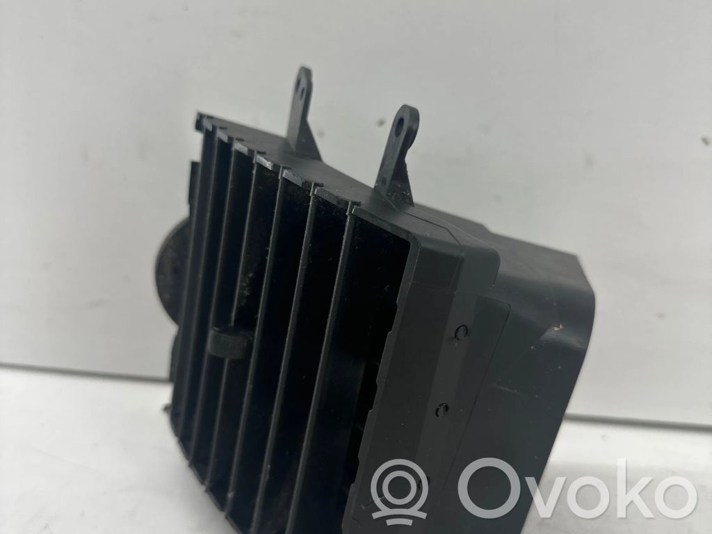 Chrysler Grand Voyager V Boczna kratka nawiewu deski rozdzielczej 