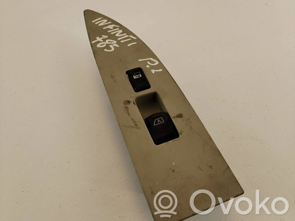 Infiniti FX Electric window control switch 