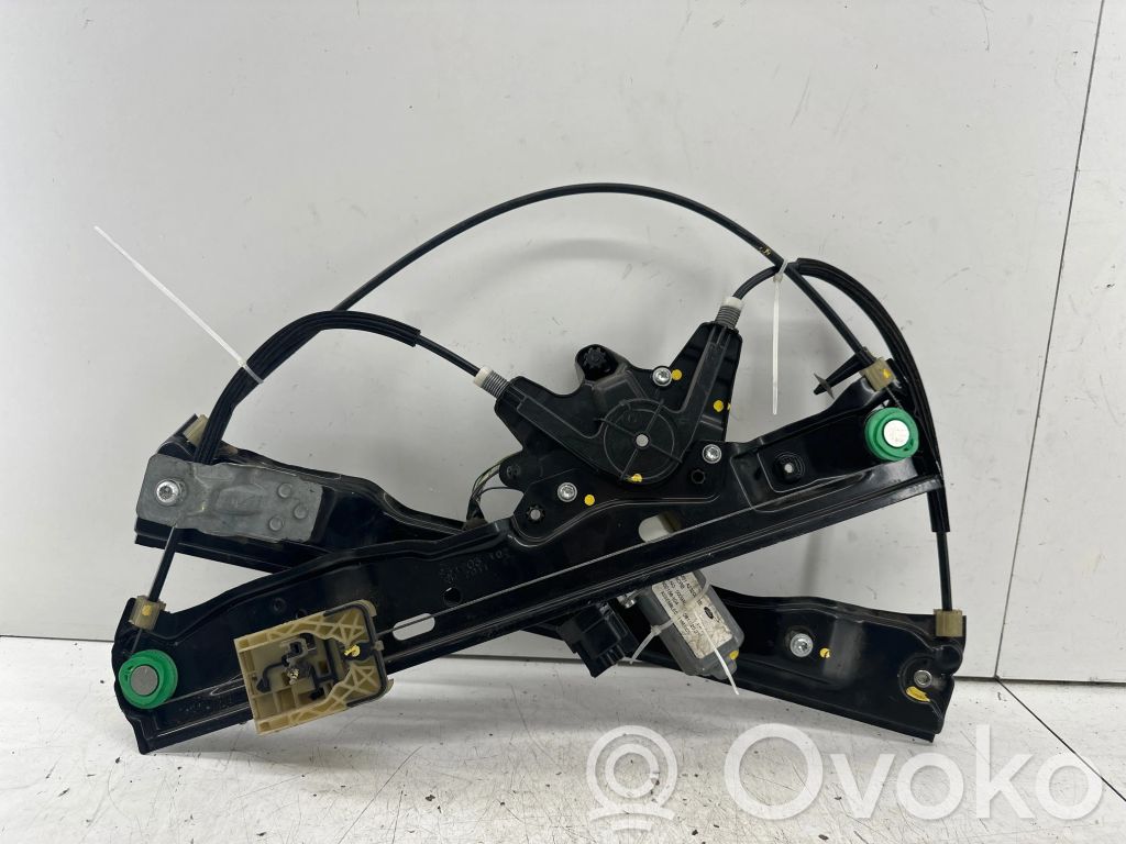 Ford Focus Elektryczny podnośnik szyby drzwi przednich 