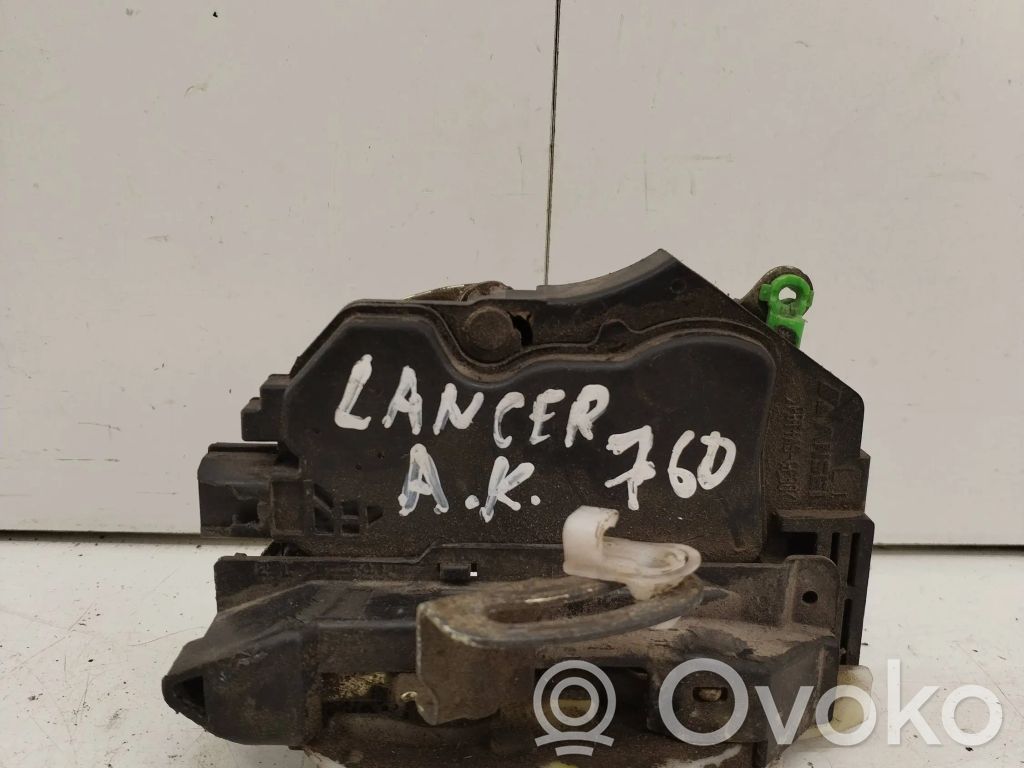 Mitsubishi Lancer Galinių durų spyna 