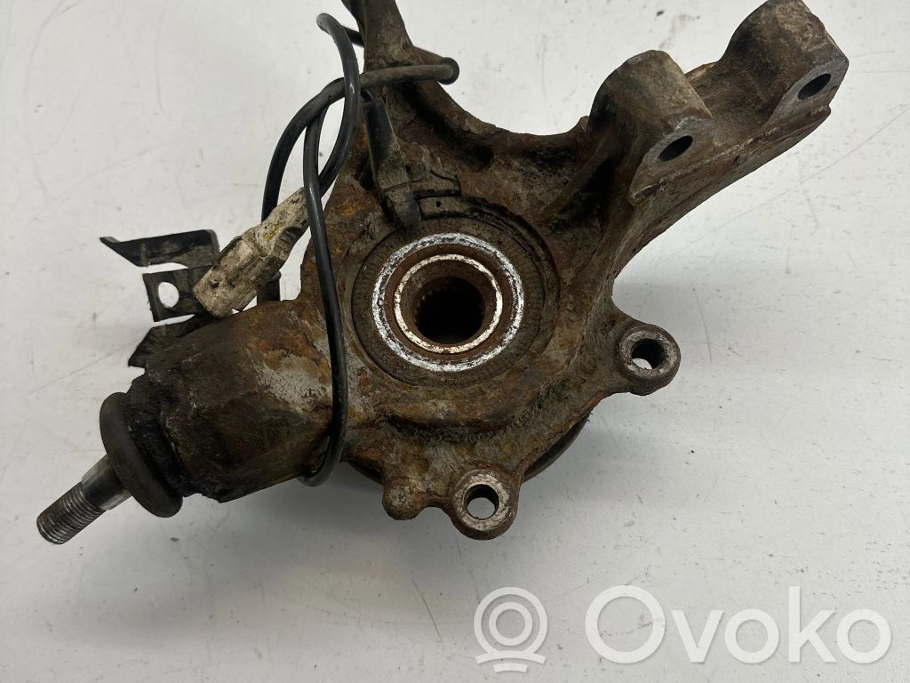 Front wheel hub