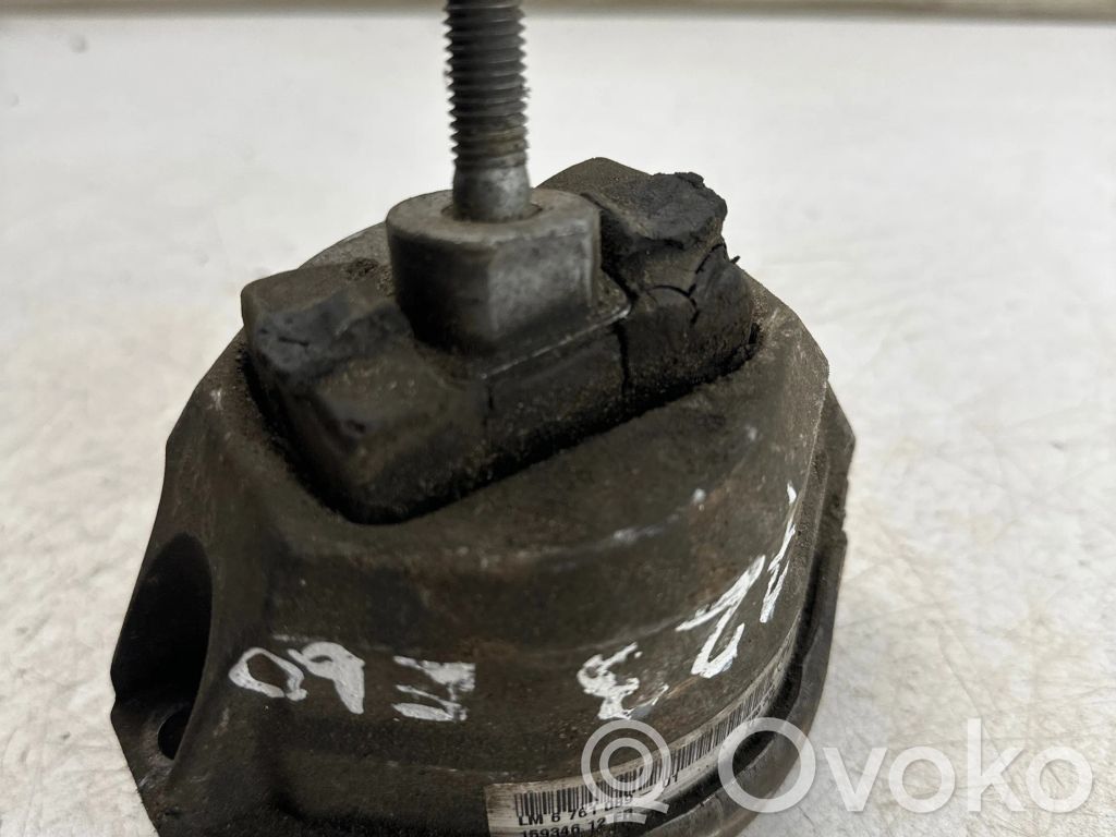 BMW 5 E60 E61 Engine mount bracket 