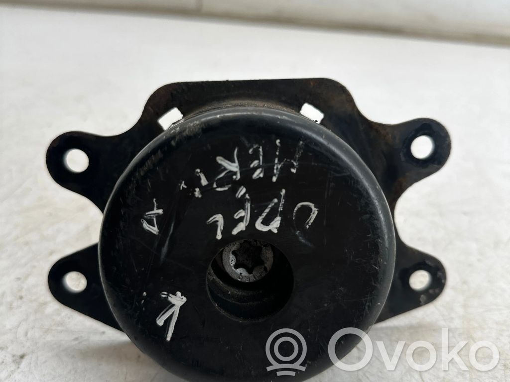 Opel Meriva A Engine mount bracket 