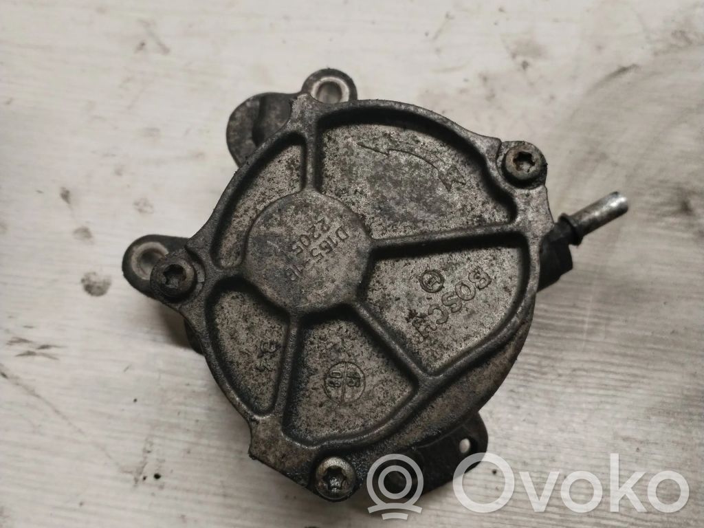 Vacuum pump   D1651B