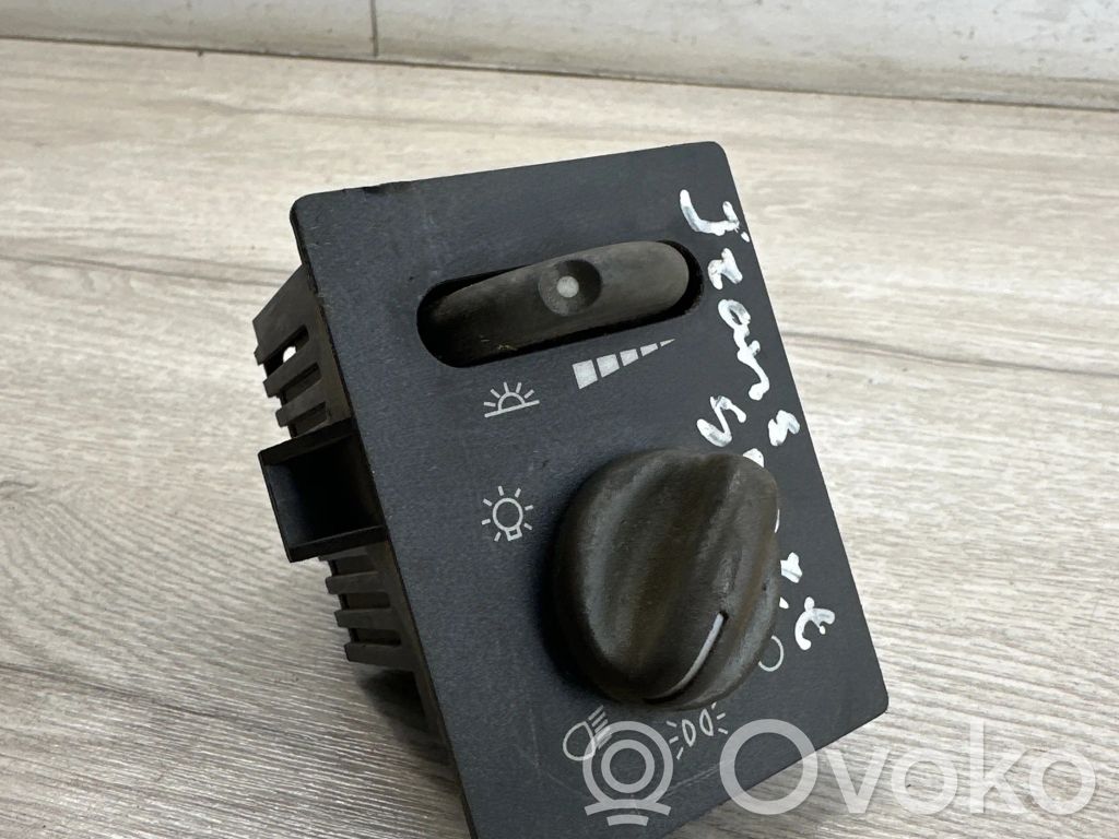 Chevrolet Trans Sport Interruptor de luz 