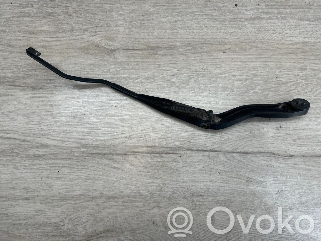 Dodge Nitro Wischerarm vorne 