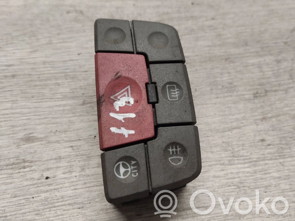 Fiat Panda II Hazard light switch 