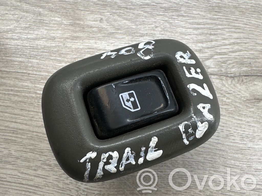 Chevrolet TrailBlazer Electric window control switch 