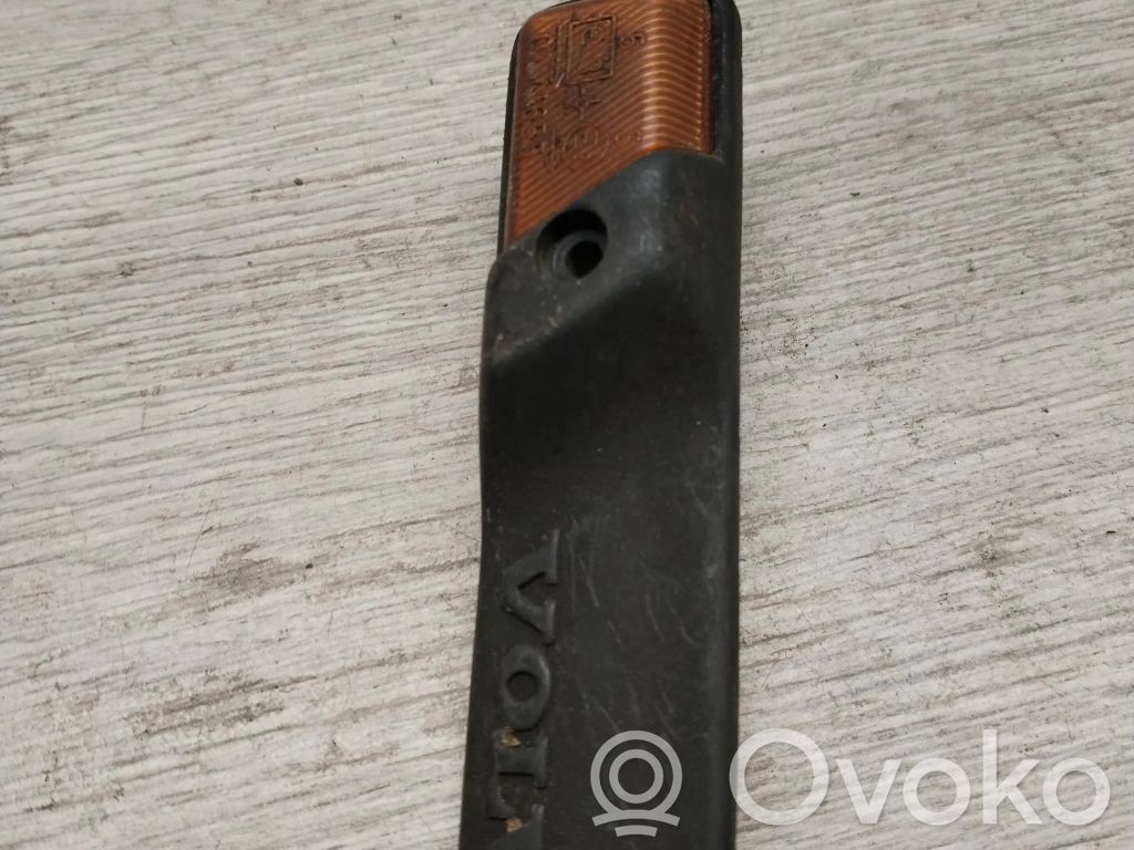 Volvo 240 Front fender indicator light 