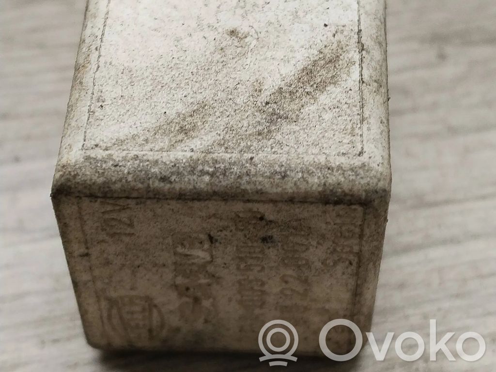 Otros relés   9522061