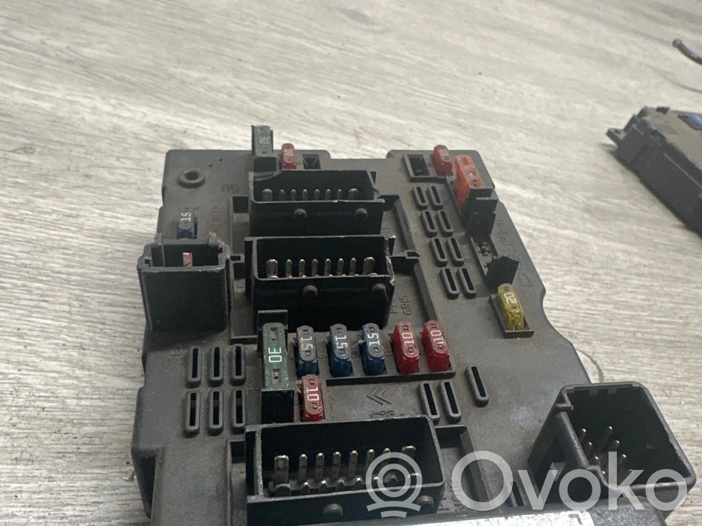 Citroen Xsara Drošinātāju kaste (komplekts) 