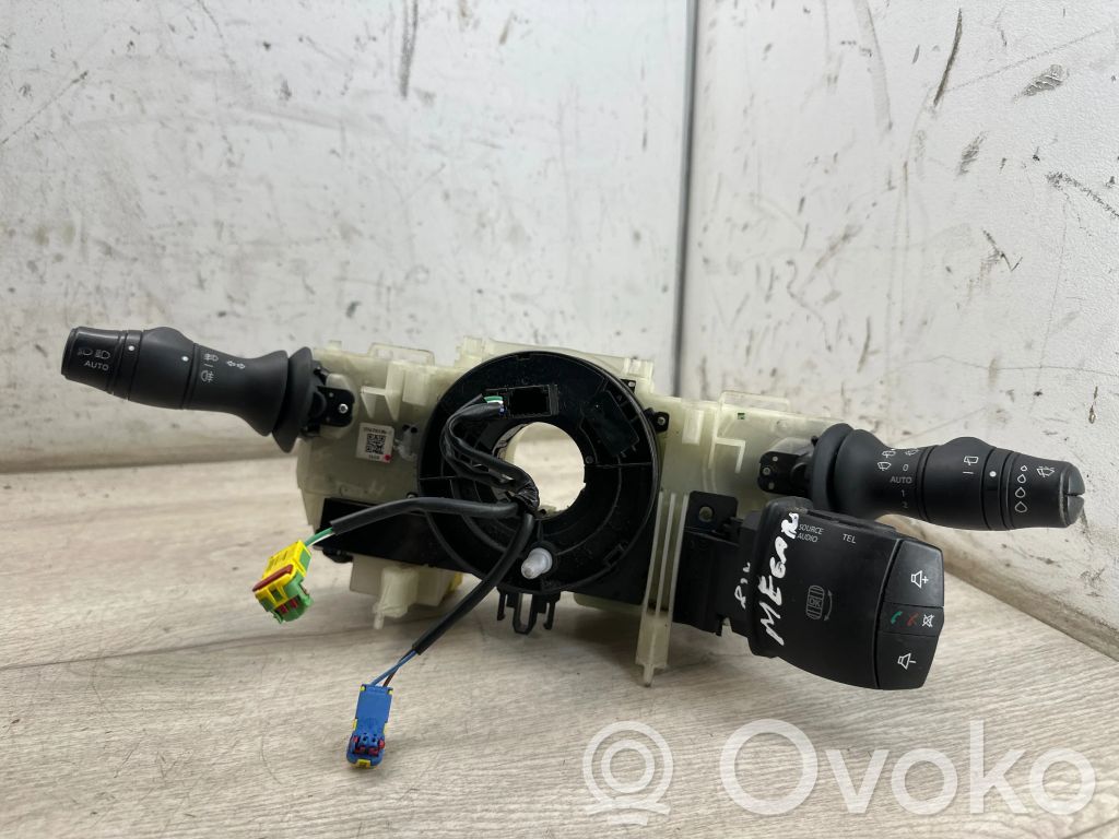 Renault Megane III Wiper turn signal indicator stalk/switch 
