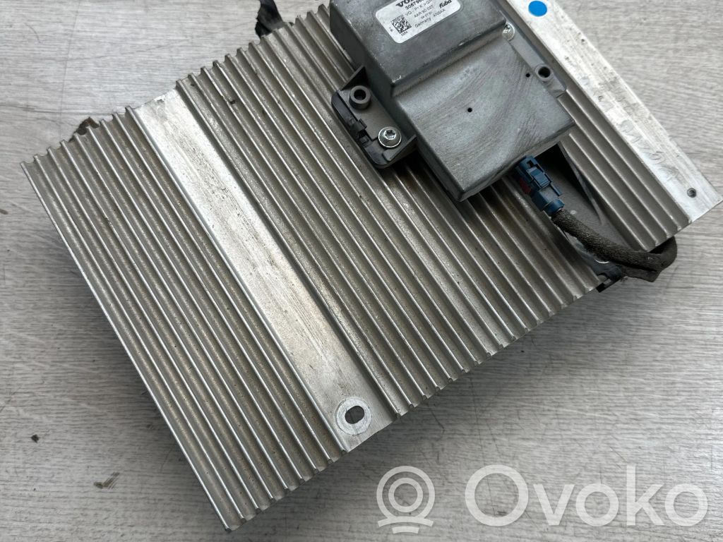 Volvo V50 Sound amplifier 