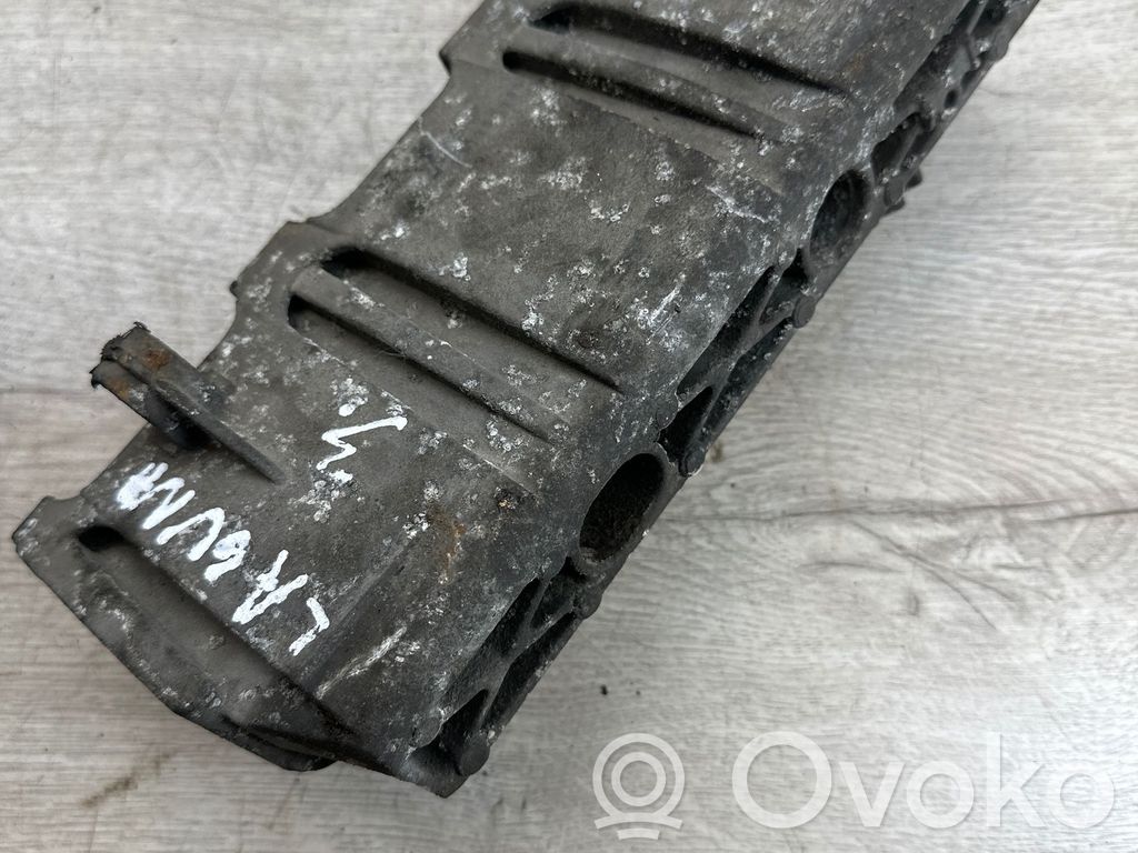 Renault Laguna II Engine mounting bracket 