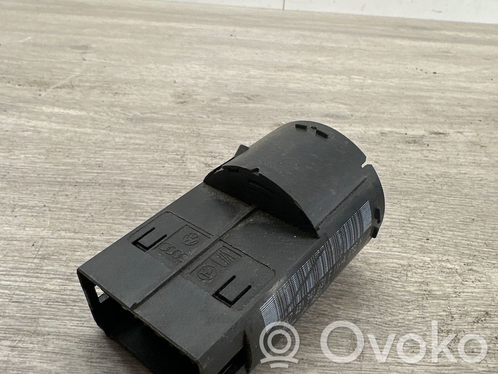 Interruptor de luz   4B1941531F,04058010