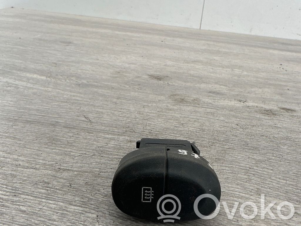 Renault Scenic I Windscreen/window heater switch 