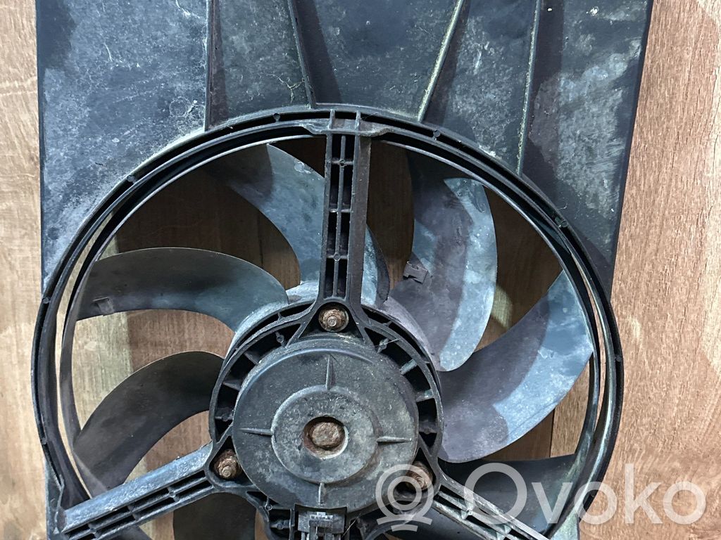 Mazda 2 Elektrisks radiatoru ventilators 