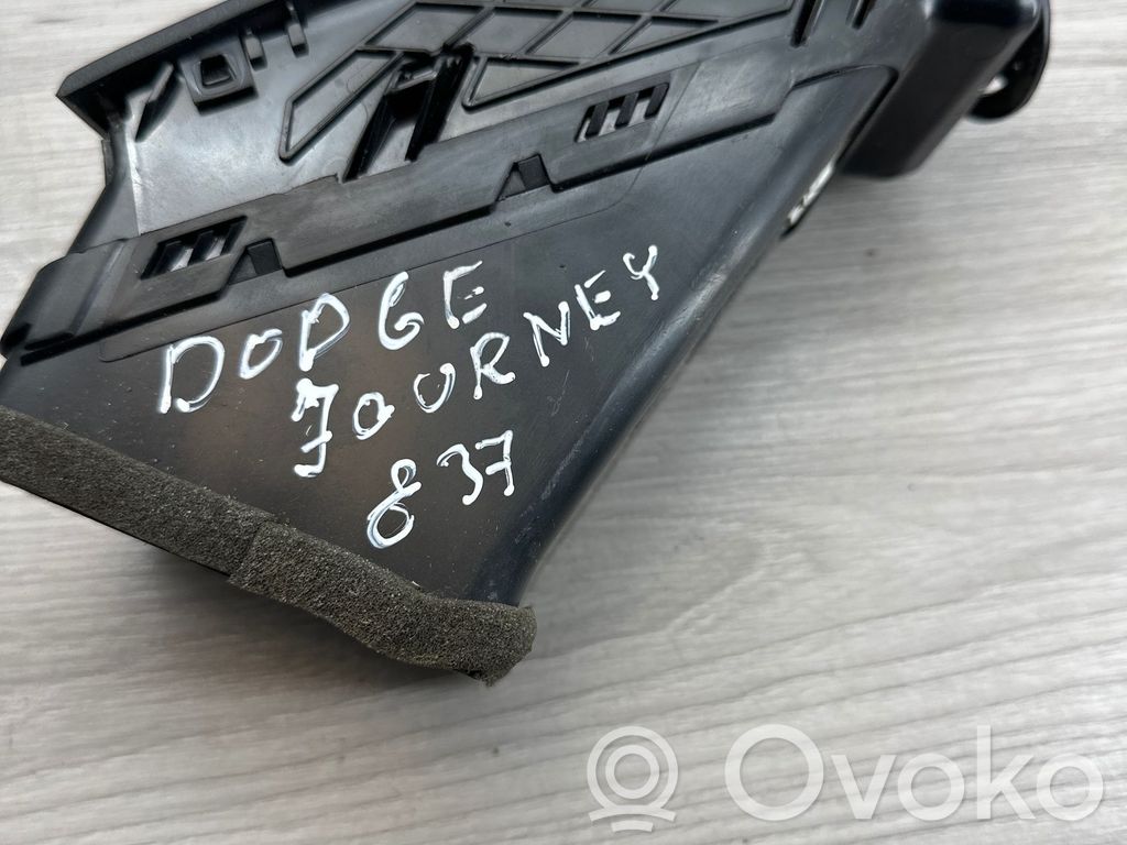 Dodge Journey Boczna kratka nawiewu deski rozdzielczej 