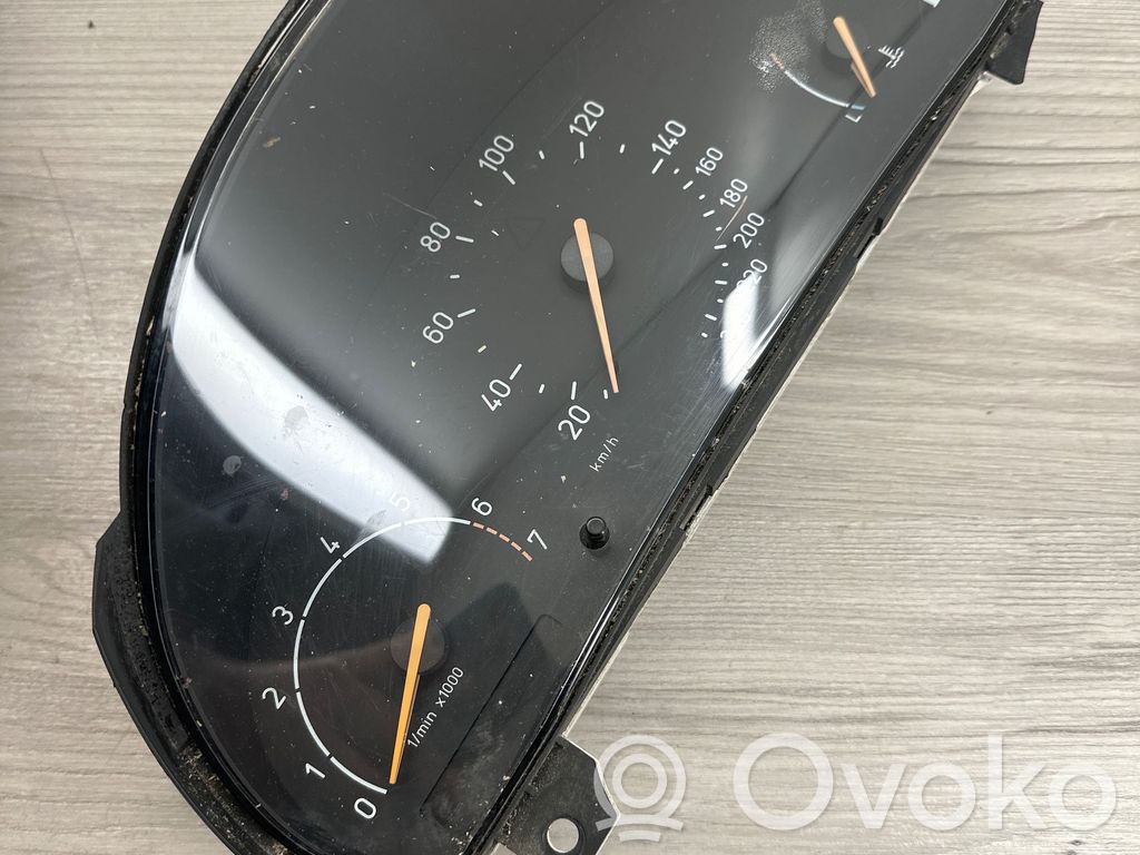Saab 9-5 Speedometer (instrument cluster) 