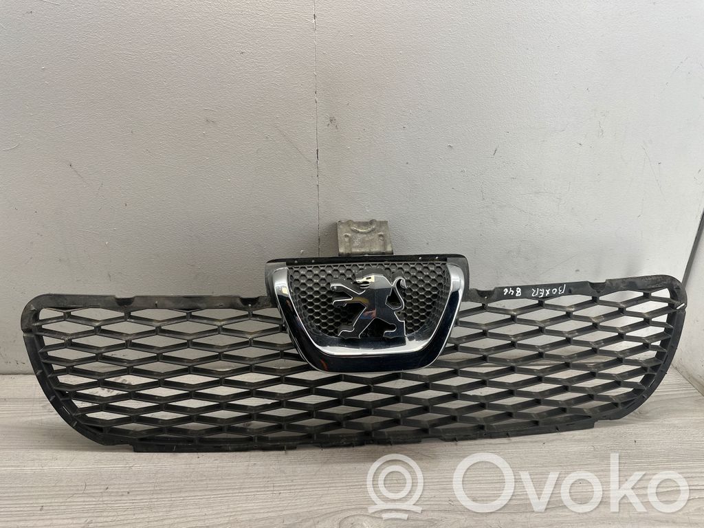 Peugeot Boxer Etusäleikkö 