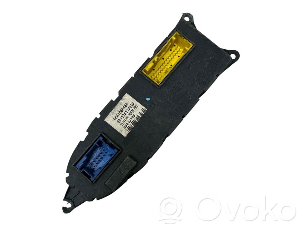 Peugeot 607 Door control unit/module 