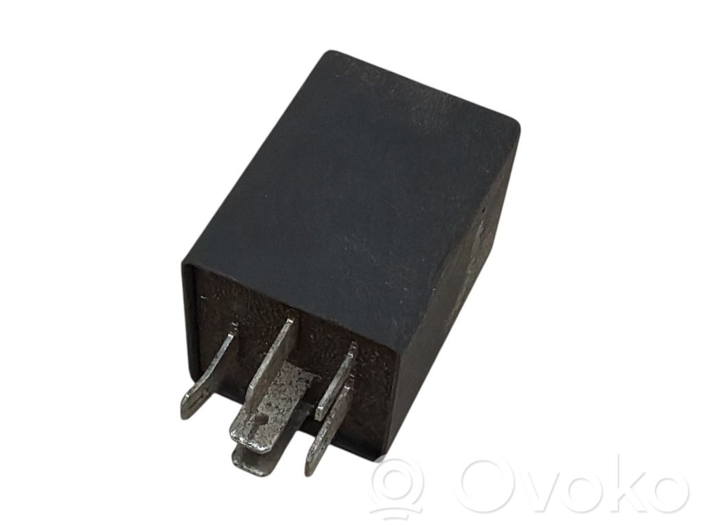 Audi A4 S4 B5 8D Other relay 