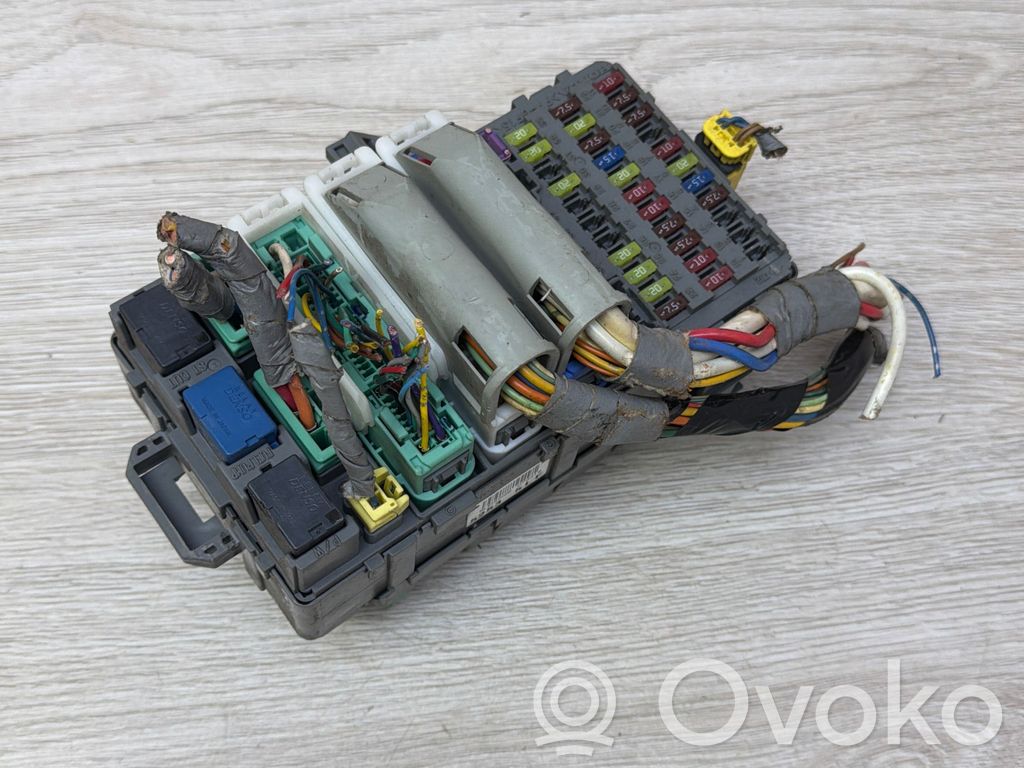 Honda Civic Fuse module 