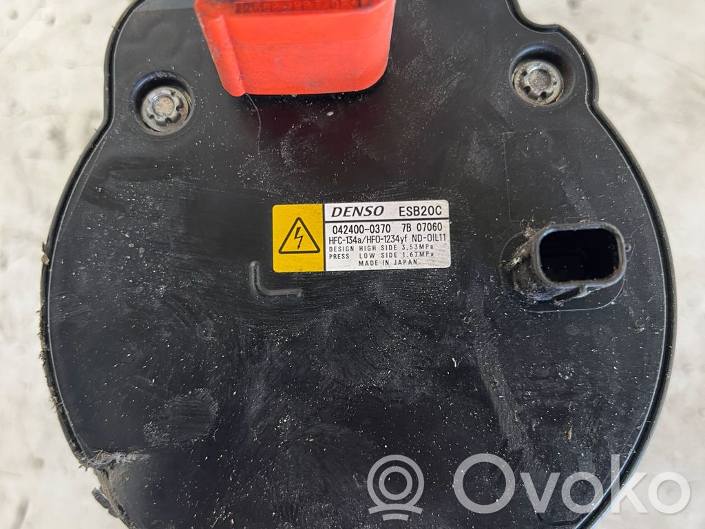 Toyota Prius (XW50) Compresseur de climatisation 