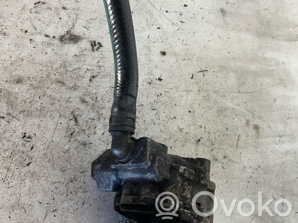 Ohjaustehostimen pumppu   8200357347