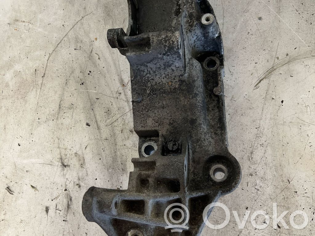 Renault Master III Generator/alternator bracket 
