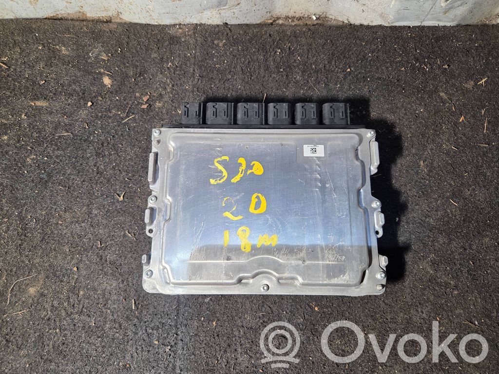 BMW 5 G30 G31 G38 Engine control unit/module 