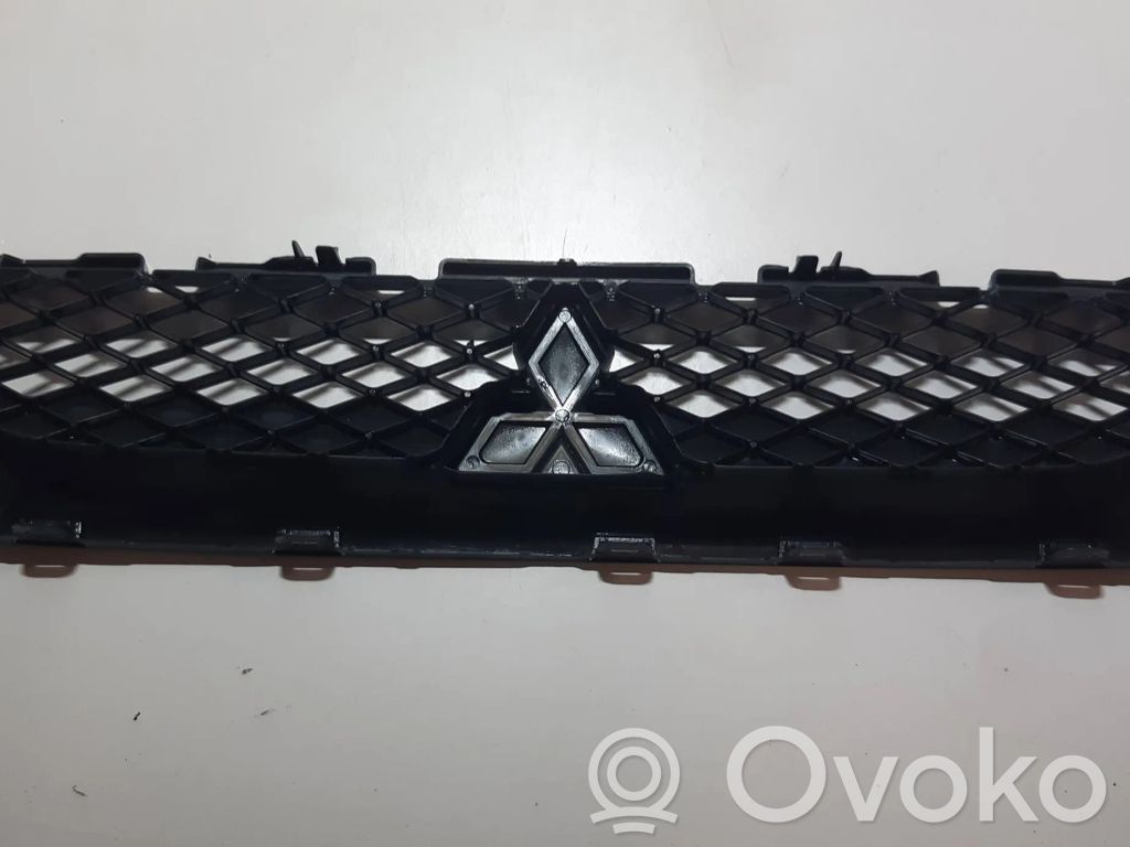 Mitsubishi ASX Front bumper upper radiator grill 