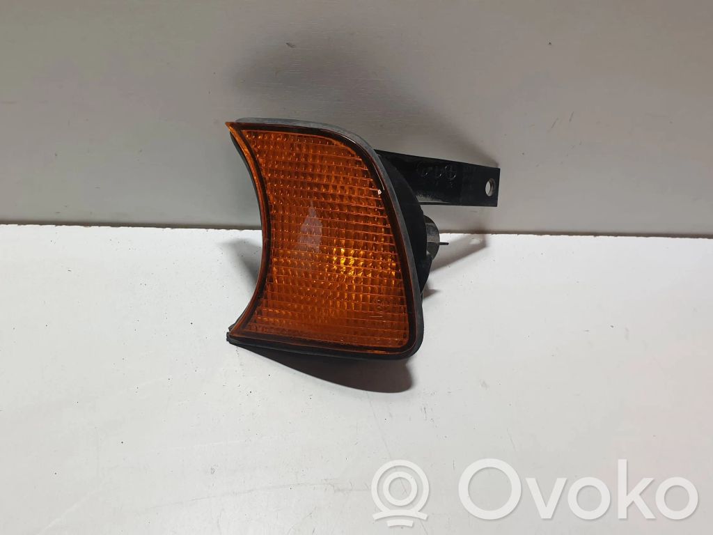BMW 5 E34 Front indicator light 