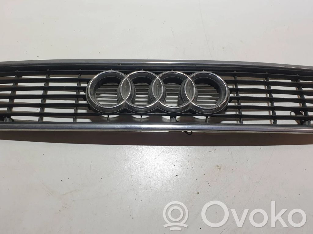 Audi 80 90 S2 B4 Maskownica / Grill / Atrapa górna chłodnicy 
