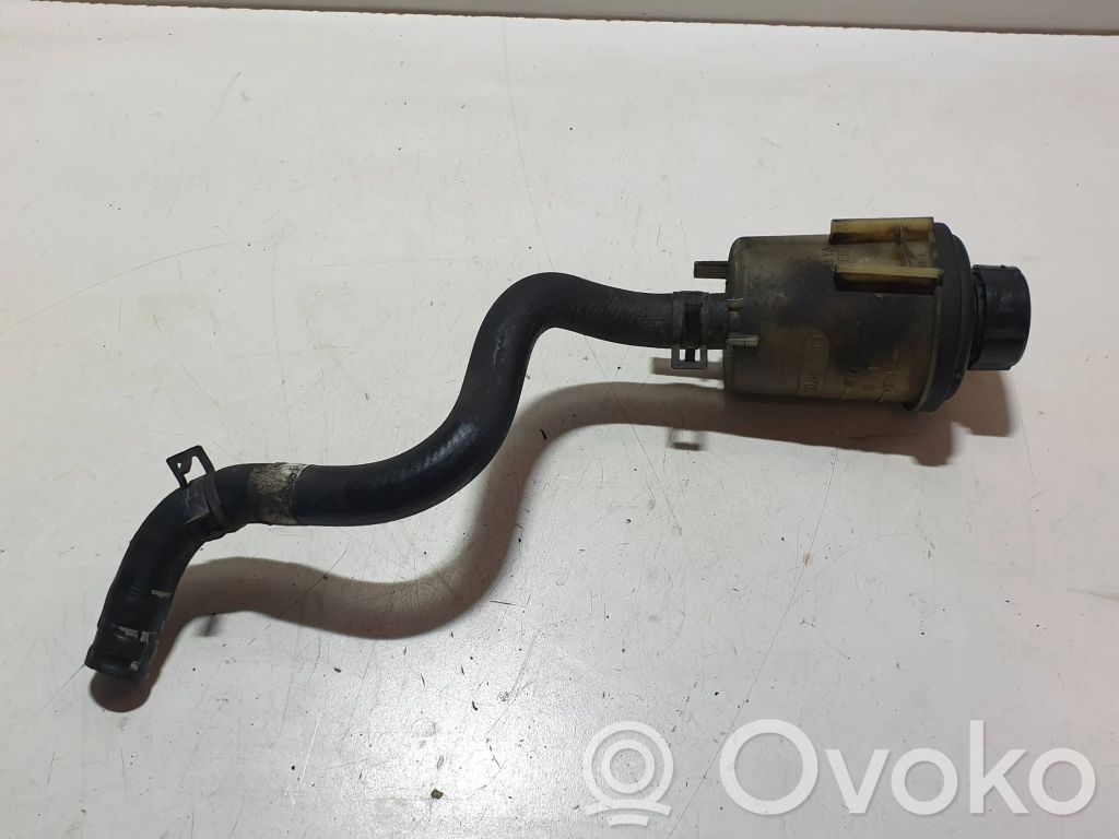 Volvo S80 Ohjaustehostimen nestesäiliö 