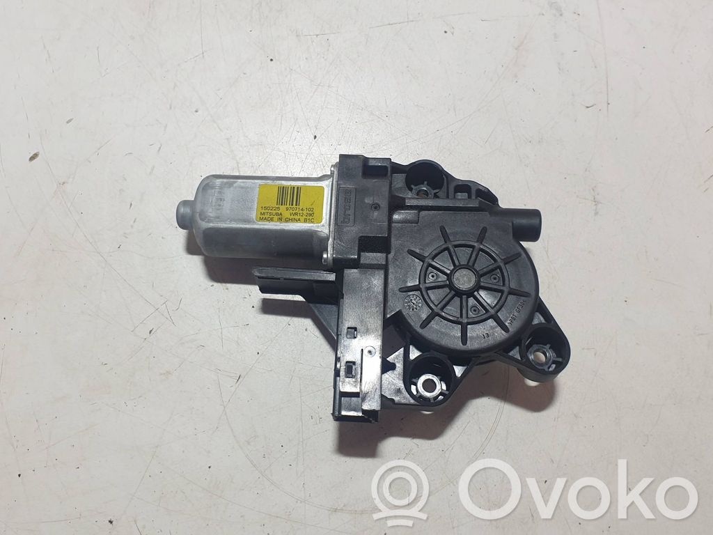 Silnik regulatora szyby drzwi przednich   WR12290,150225,970714102