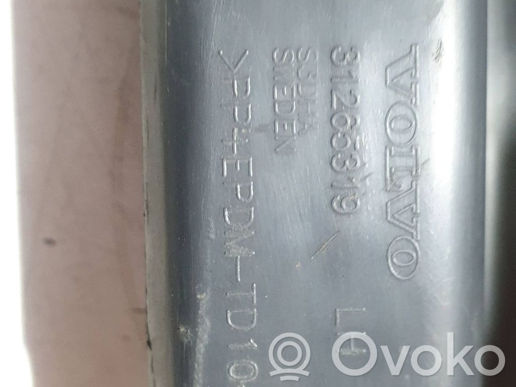 Volvo XC70 Sill 
