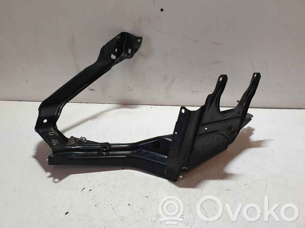 Mercedes-Benz E W211 Headlight/headlamp mounting bracket 
