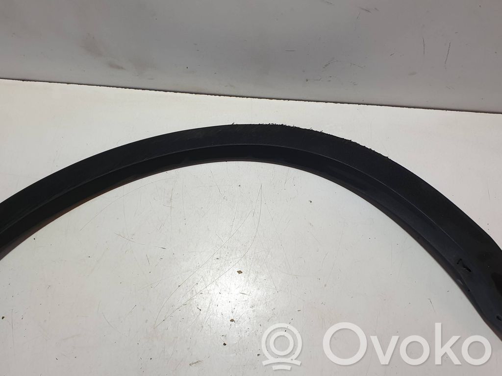 Volvo XC40 Moldura de la aleta trasera 