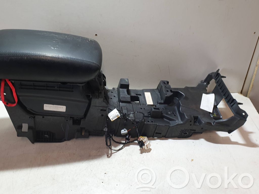 Dodge Durango III Center console 