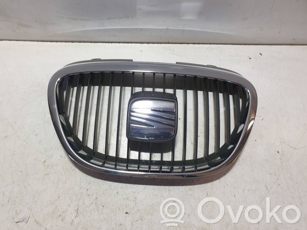 Seat Leon (1P) Etusäleikkö 