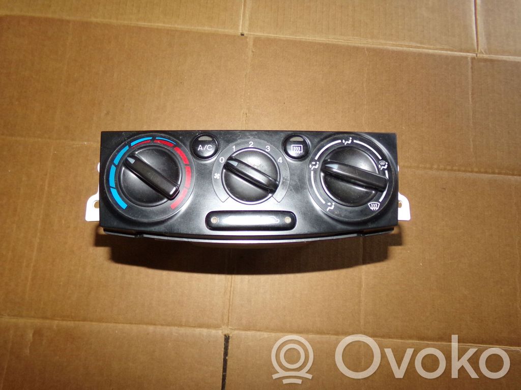 Mazda MPV II LW Climate control unit 