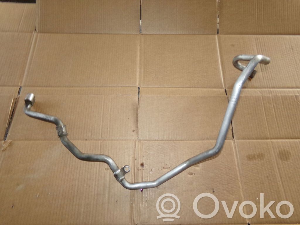 BMW 5 E60 E61 Ilmastointilaitteen putki (A/C) 