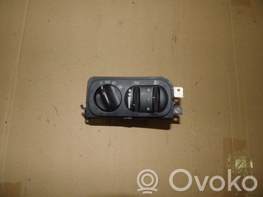 Light switch